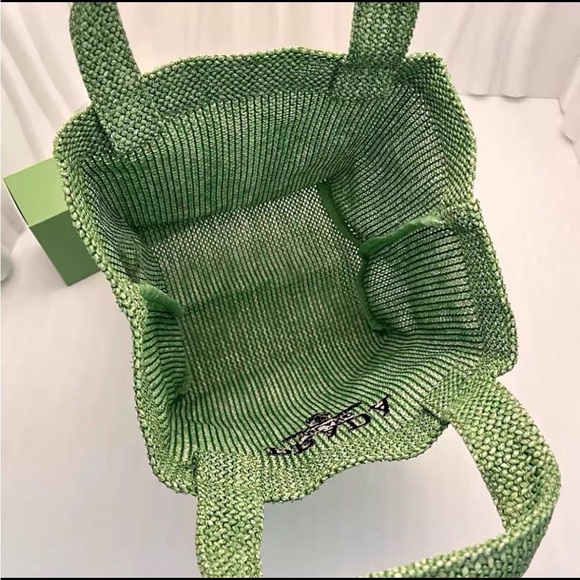 Prada gift. Straw small tote - Picture 6 of 6